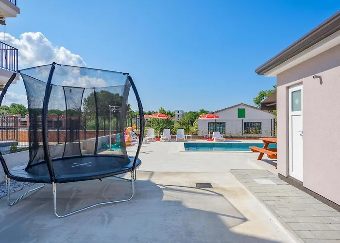 Lucija Appartement *