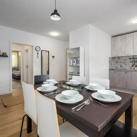 Apartment Lucija