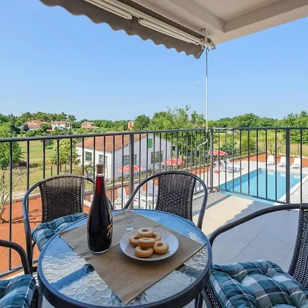 Apartment Lucija *