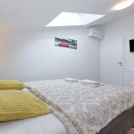Lucija Apartment